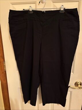 Zac & Rachel Black Pull-On Straight Capris